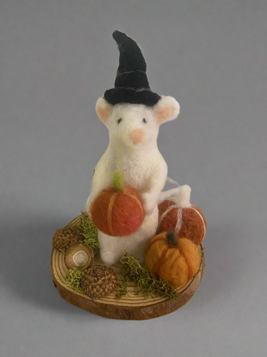 Witchy Mouse with Pumpkins