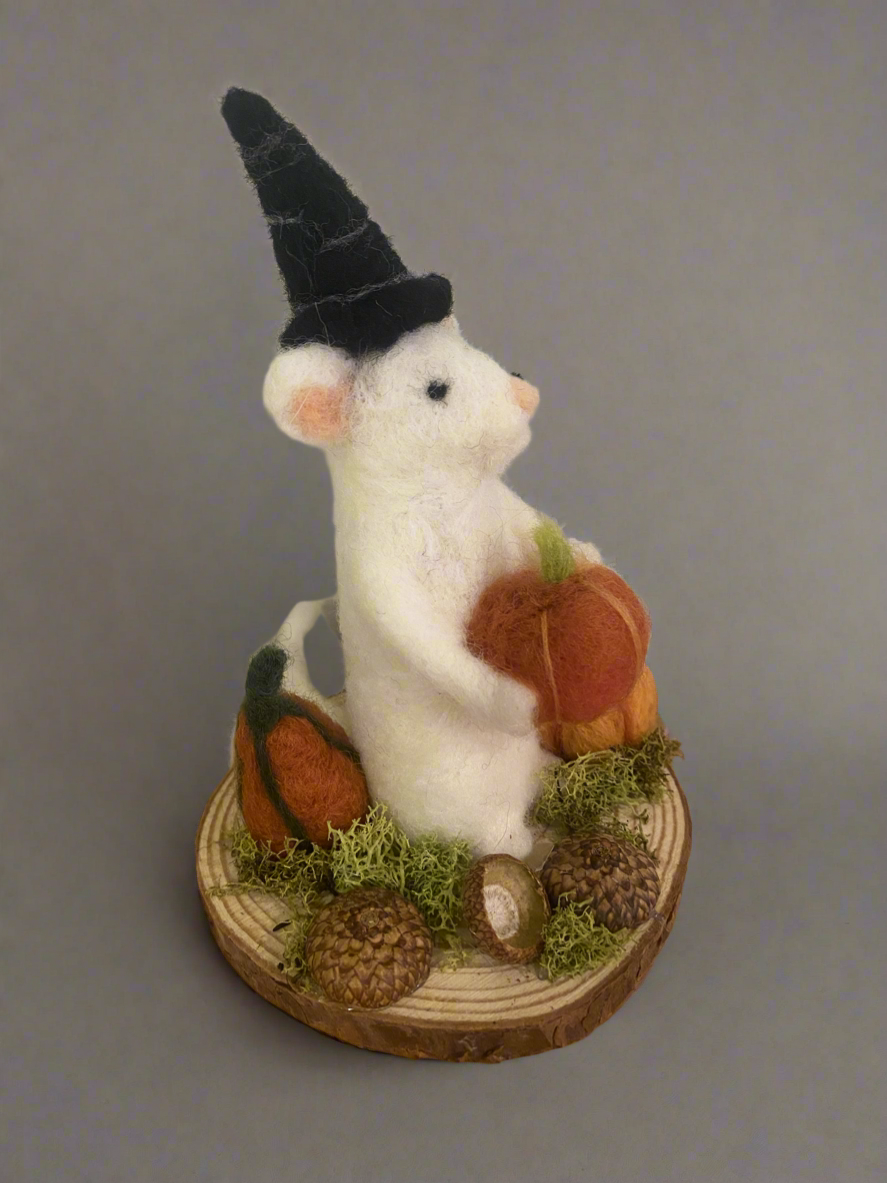 Witchy Mouse with Pumpkins