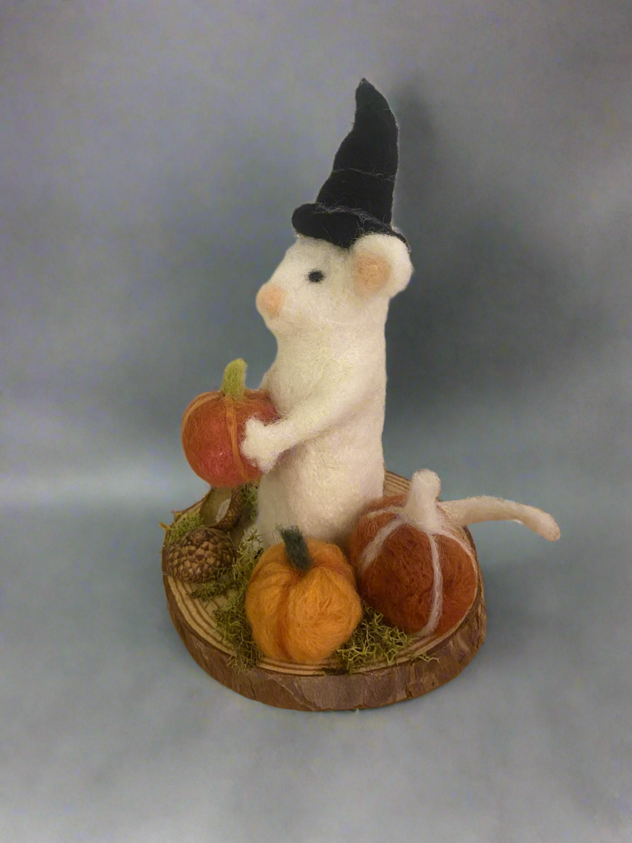 Witchy Mouse with Pumpkins